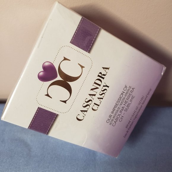 Cassandra Classy - Eau de parfum - NWOT - Picture 3 of 6